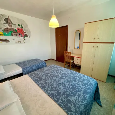 Seaview Flat Just 70mt from the Sea