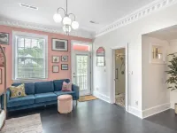 The Front Street Inn