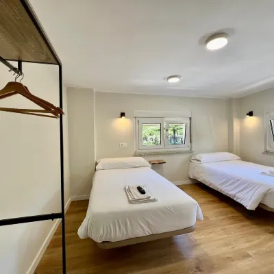 Hostal Mindanao Hotels near Roman Bridge of Salamanca