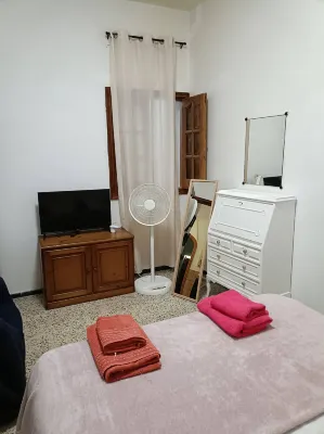 Double room in La Isleta, 100 meters from Las Canteras beach Hotels in 