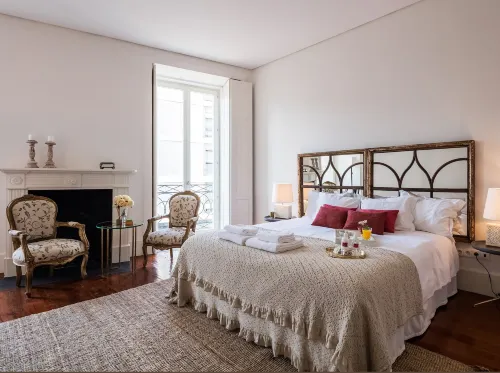 Down2Town B&B Hotels in Miragaia