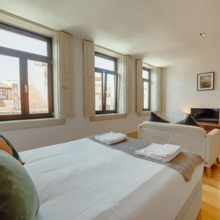 Legacy Oporto Design Apartment H by Vacationy