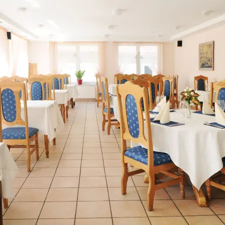 Amicus Hotel