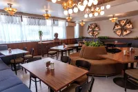 โรงแรม เมลานี่ เตปิค - พร้อมอาหารเช้า