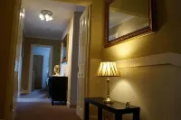 Large Apartment in Rothesay on The Isle of Bute Hotels in Tighnabruaich
