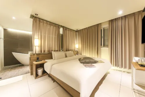 亞佳酒店沙上終點站