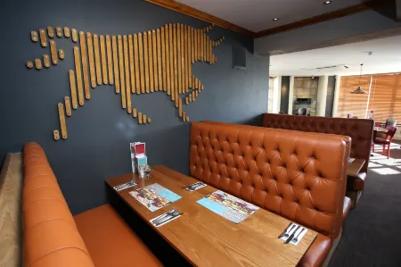 Premier Inn Newark Отели в г. Norwell