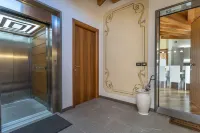 New Deal - Apt with Terrace, Jacuzzi & Netflix