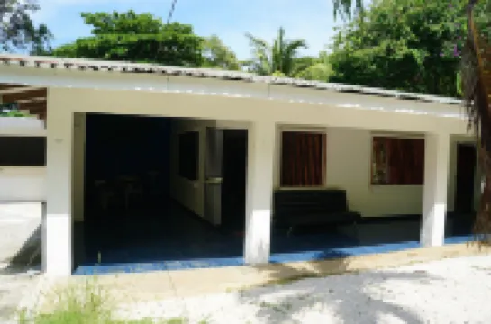 Tropical Camas Hotels in Playa Hermosa