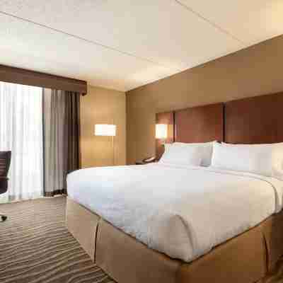 Holiday Inn & Suites des Moines-Northwest Rooms