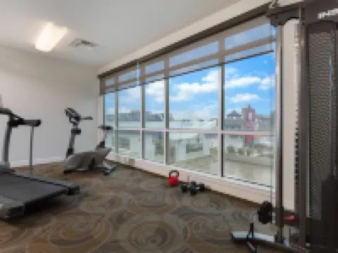 Econo Lodge Inn & Suites Hotels in Kelowna