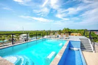 Sunset Gecko Condos - Unit 1A - Pools
