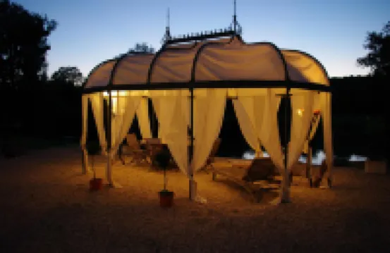 波默斯城堡住宿加早餐旅館