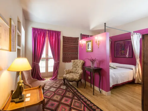 Porta Palace Apartments