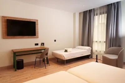 هوتيل سيركوتيل برينسيسا دي إيبولي فنادق في 