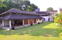 Serenity Lake Front Villa Hotels near Srī Sumana Puśpikārāma Temple