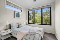 New Comfort House Near Box Hill