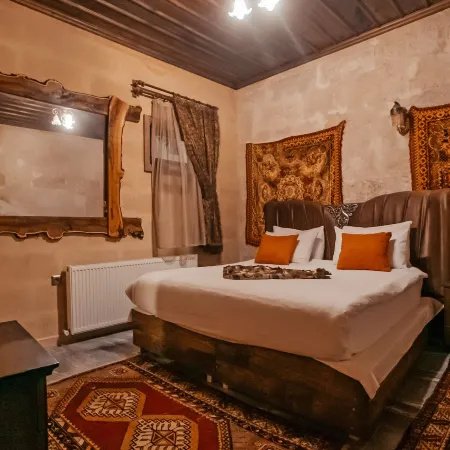 Larissa Cave Hotel