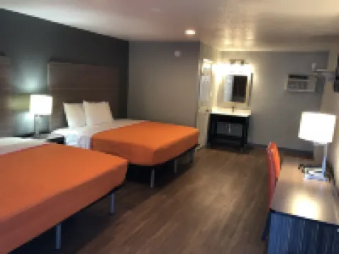 Super 8 by Wyndham Sonora