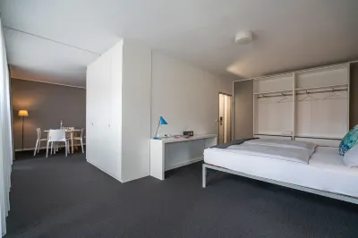 BIG MAMA Berlin Hotels in Gesundbrunnen