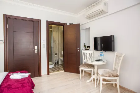 Nacre Residence