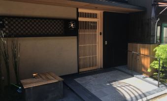 Shiki Shiki Higashiyama