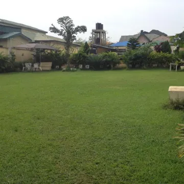 K-Yellow Hotel & Resort