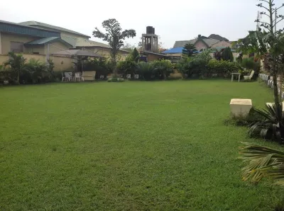 K-Yellow Hotel & Resort Hotels near Surulere Shopping Complex