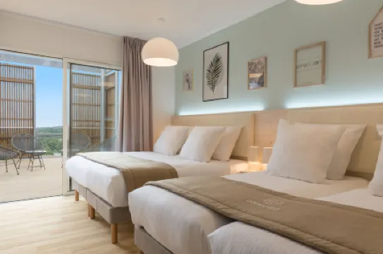 Hôtel Omnubo Collection