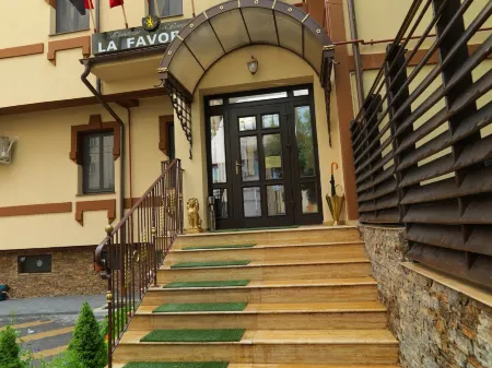 La Favorita Guesthouse Boutique