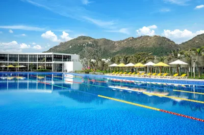 Oceanami Villas & Beach Club - Managed by Thang Long Group Hotels near Núi Minh Đạm