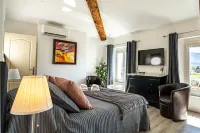 Domaine de l'Aufrene Hotels near O Comptoir Gourmand