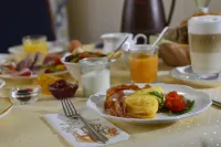 HOTEL DER LINDENHOF - Frühstück
