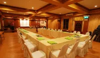 Ban Saithong Beach Resort Hotels in Bang Saphan Noi