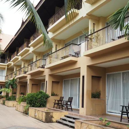 Villa Thongbura
