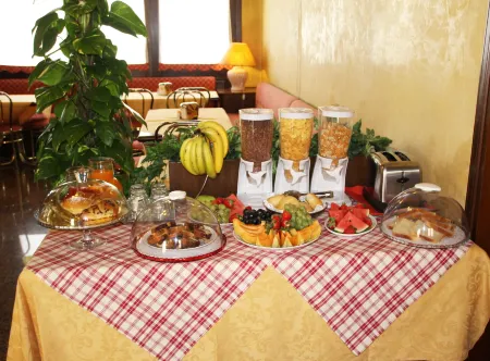 Albergo Ristorante Leon d'Oro Отели в г. Сальгареда