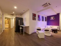 Hostal Mayerling Centro Hotels near Borras Theatre