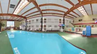 Quality Inn Trinidad - Kolam Renang