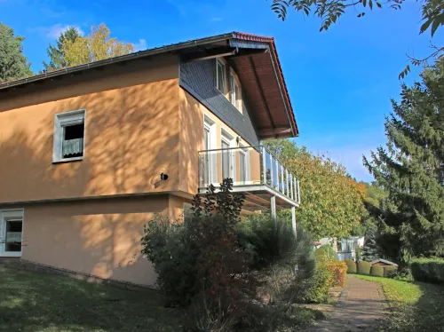Holiday Home in Schwarzhausen Near Forest Hotels in Waltershausen