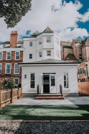 Cavendish House Отели рядом со станцией Windsor Station