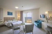 Aquamare Beach Hotel & Spa - Balcony