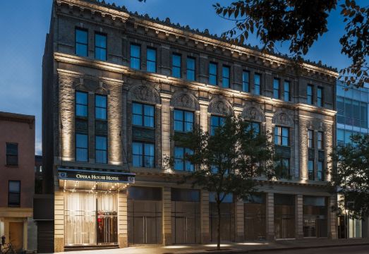 오페라 하우스 호텔