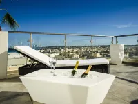 Paramount Bay Penthouse Hotels in Birzebbuga