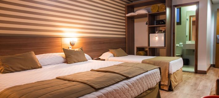 Hotel Continental Business - 200 Metros do Complexo Hospitalar Santa Casa โรงแรมในปอร์ตูอาเลเกร
