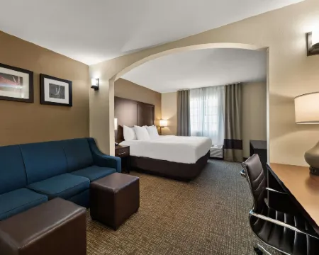 Comfort Inn & Suites Atoka Hotels in Atoka