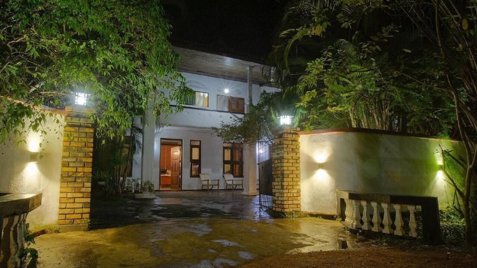 Aura City Hostel