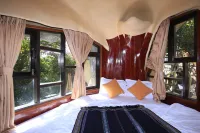 Crazy House Hotels in Dalat