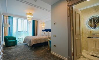 W Regal Boutique Hotel&Spa