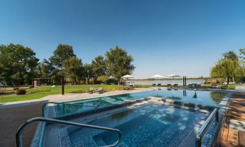 Donautica Hotel & Restaurant