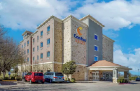 Comfort Suites Benbrook - Fort Worth Southwest Hotels in Tarrant County
